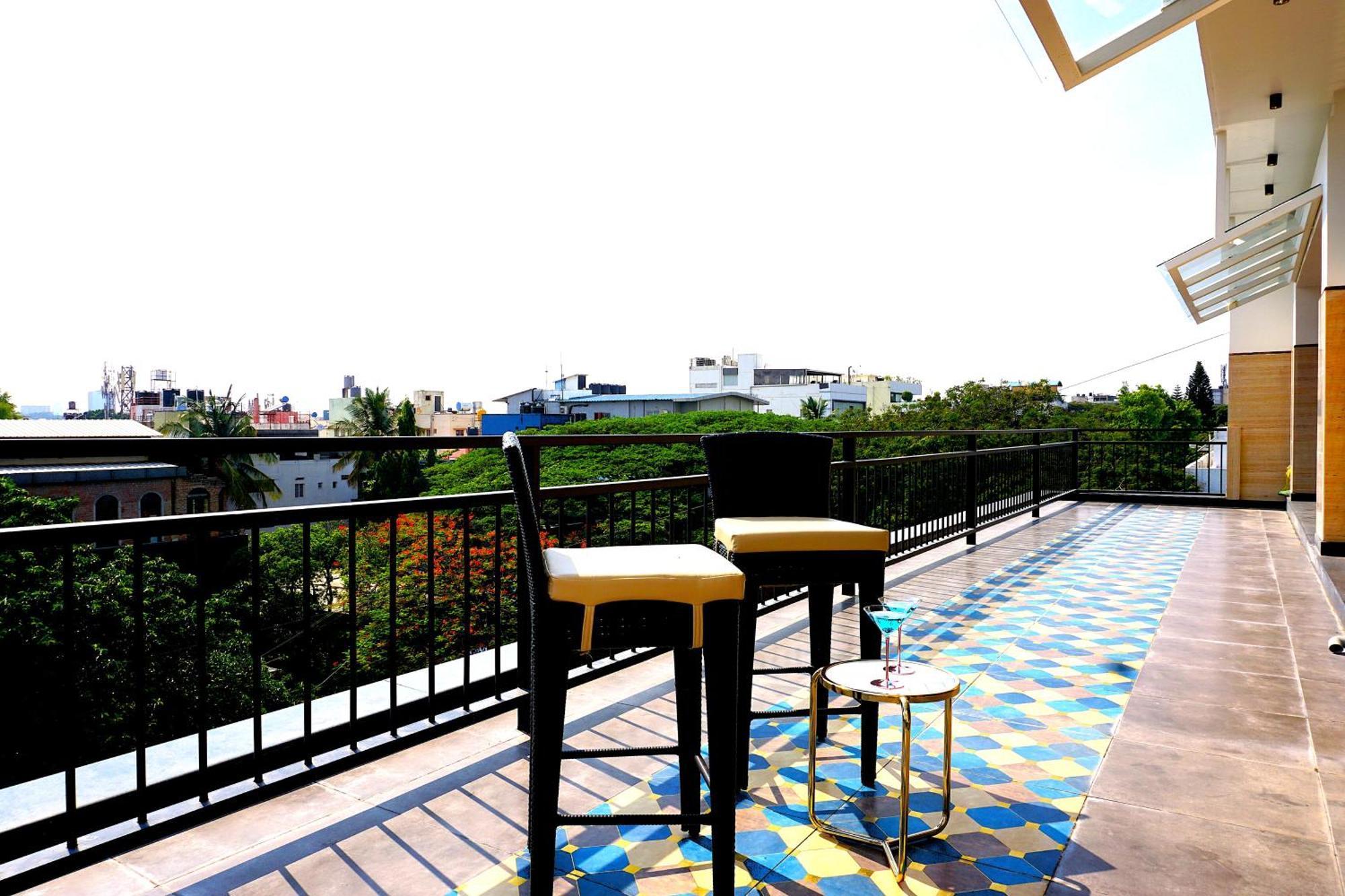 The Pentouz On 100 Feet Road Indiranagar - An Urban Luxury Retreat Διαμέρισμα Μπανγκαλόρ Εξωτερικό φωτογραφία