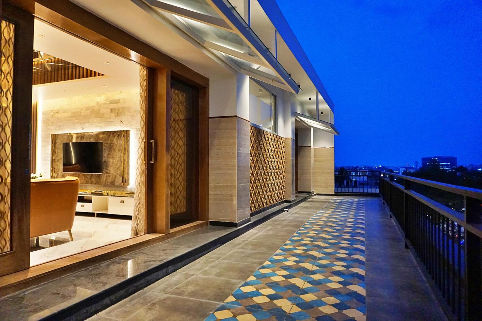 The Pentouz On 100 Feet Road Indiranagar - An Urban Luxury Retreat Διαμέρισμα Μπανγκαλόρ Εξωτερικό φωτογραφία