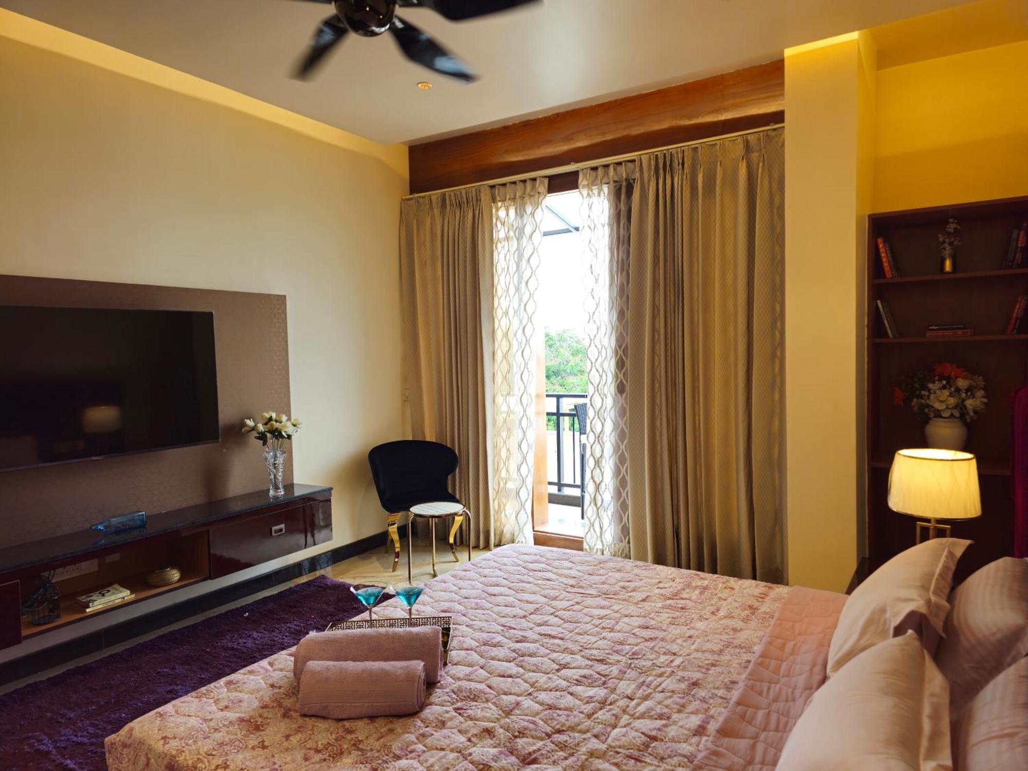 The Pentouz On 100 Feet Road Indiranagar - An Urban Luxury Retreat Διαμέρισμα Μπανγκαλόρ Εξωτερικό φωτογραφία